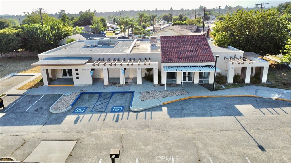 1543 W 8th Street Property Photo 1