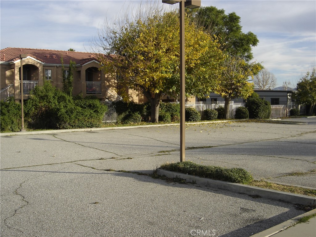 1543 W 8th Street Property Photo 7