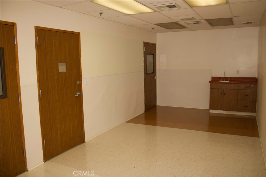 1543 W 8th Street Property Photo 38