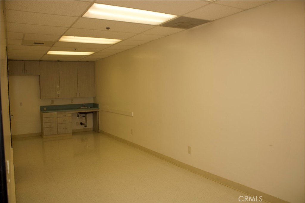 1543 W 8th Street Property Photo 45