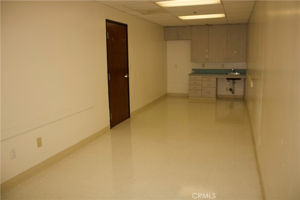 1543 W 8th Street Property Photo 46