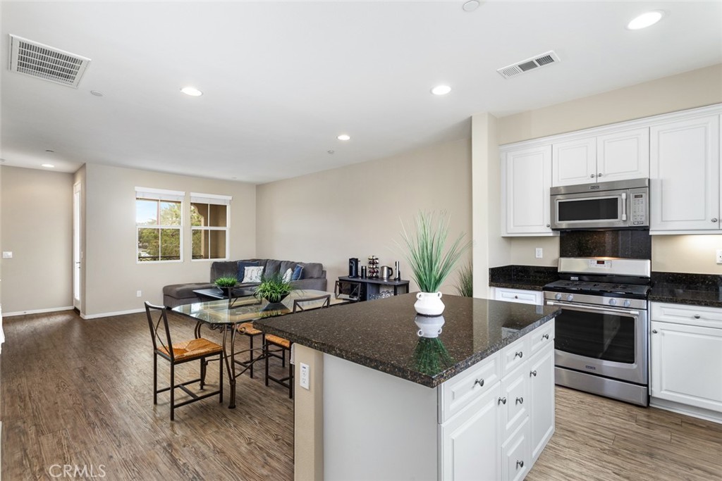 12444 Constellation Street Property Photo 11