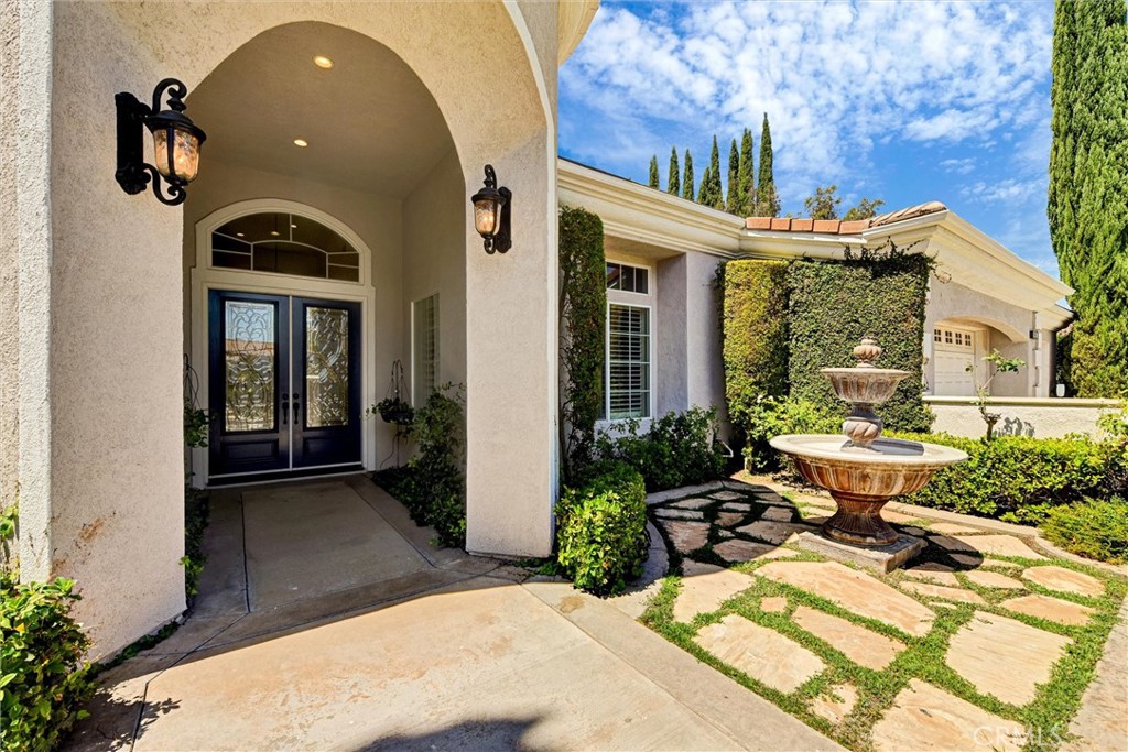 1660 Alamitos Property Photo 4
