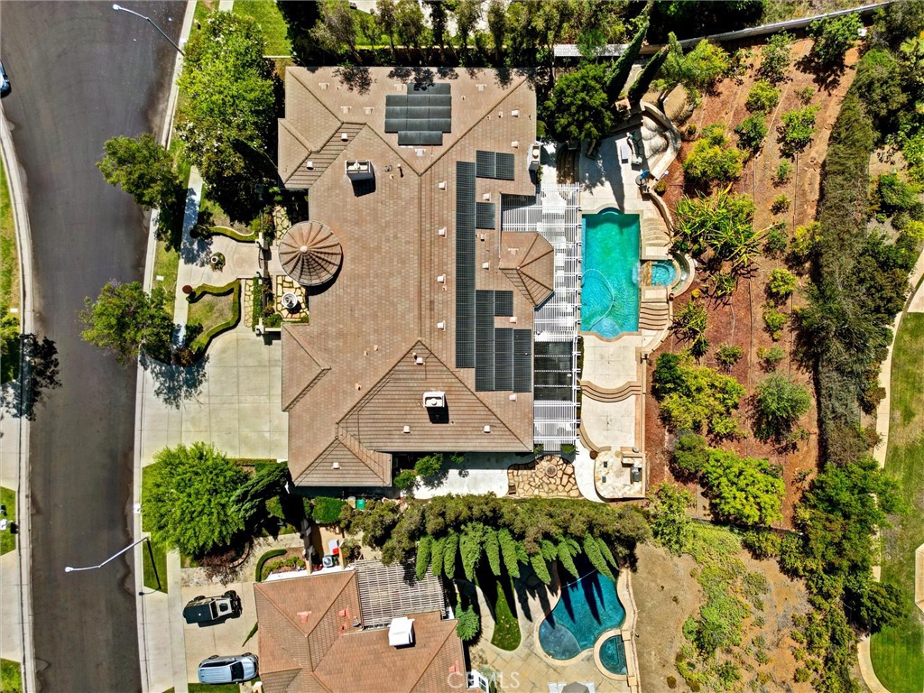 1660 Alamitos Property Photo 7