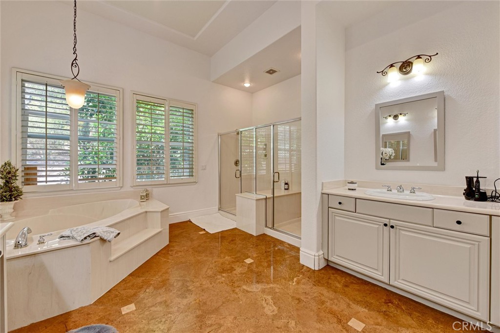 1660 Alamitos Property Photo 25