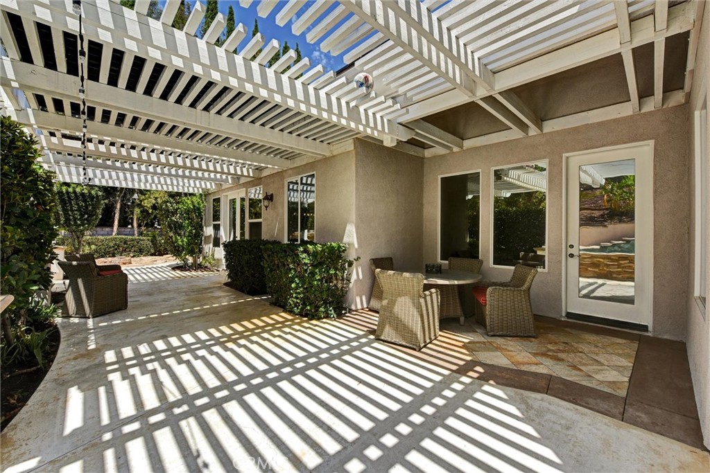 1660 Alamitos Property Photo 42