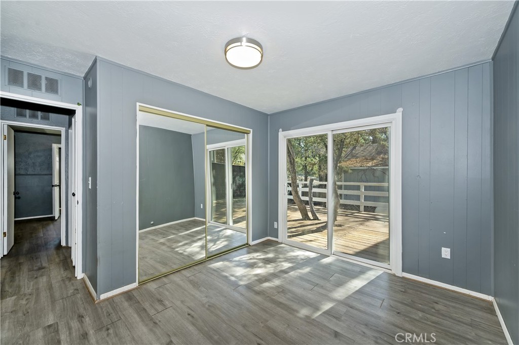 853 Los Angeles Property Photo 14
