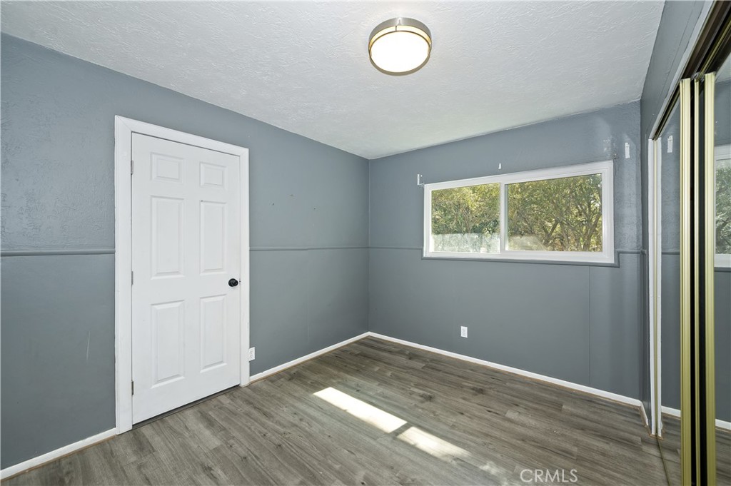 853 Los Angeles Property Photo 15