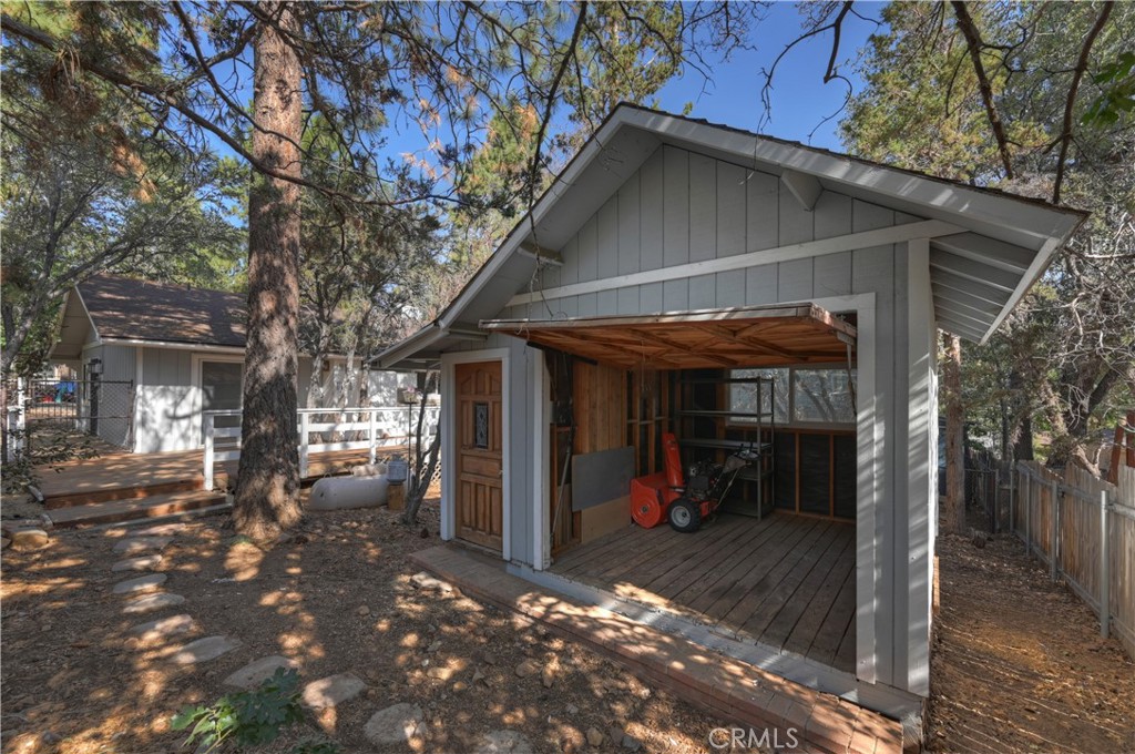 853 Los Angeles Property Photo 19