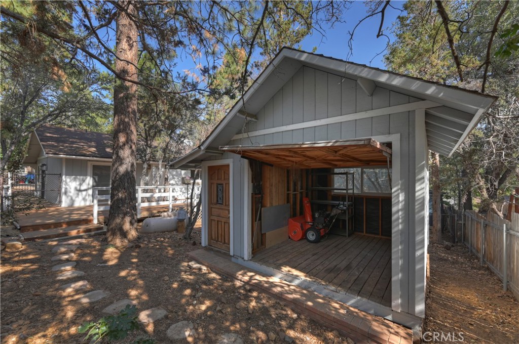 853 Los Angeles Property Photo 19