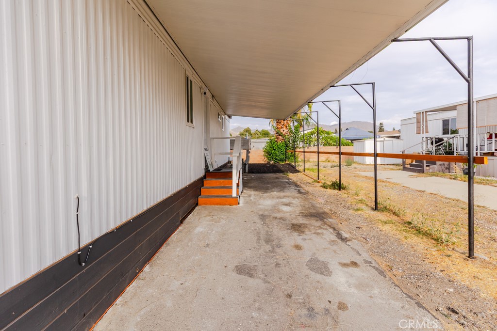 142 Sir Damas Drive Property Photo 23