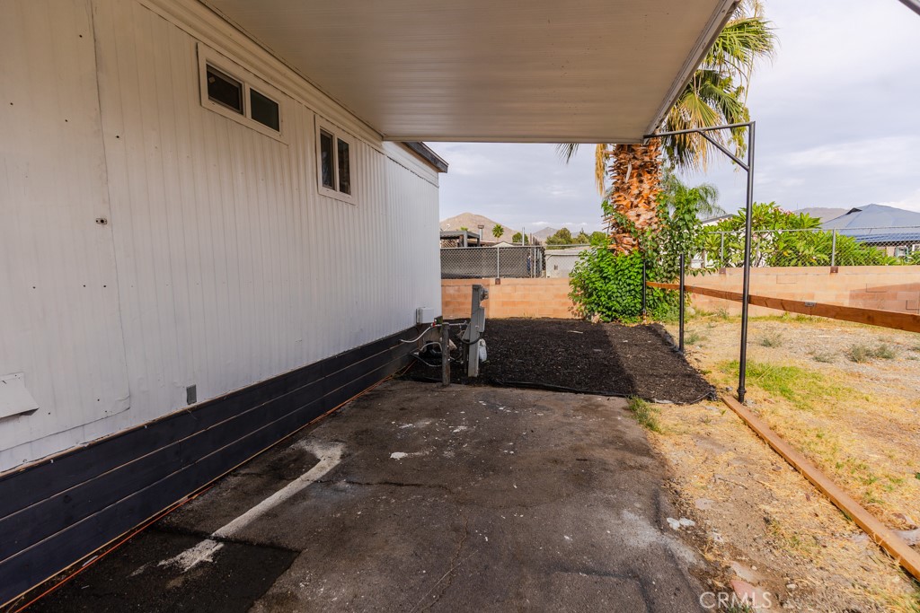 142 Sir Damas Drive Property Photo 24