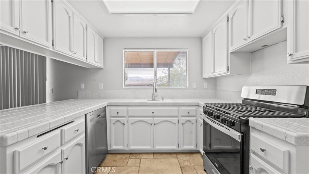 13225 Topock Property Photo 12