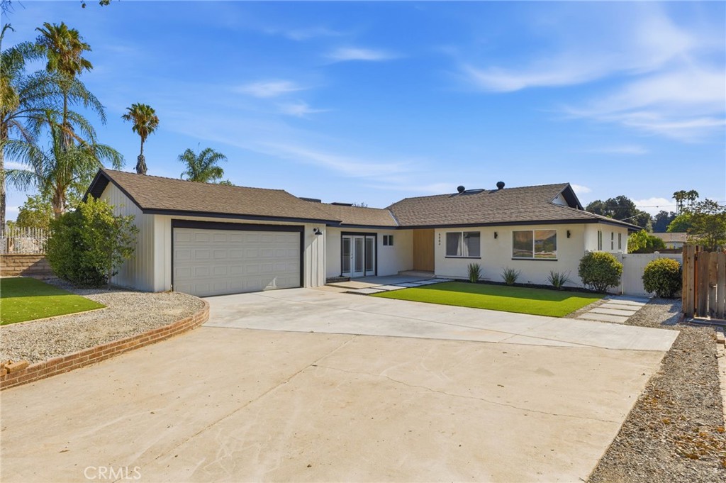 6884 Arbor Drive Property Photo 1
