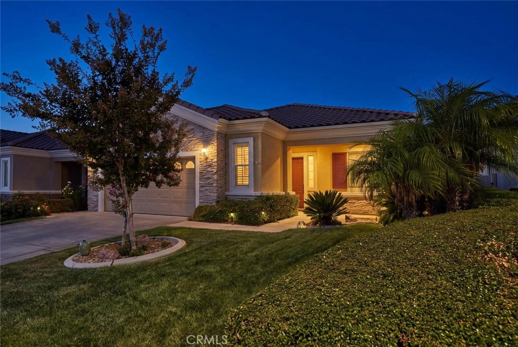 1034 Riviera Court Property Photo 4