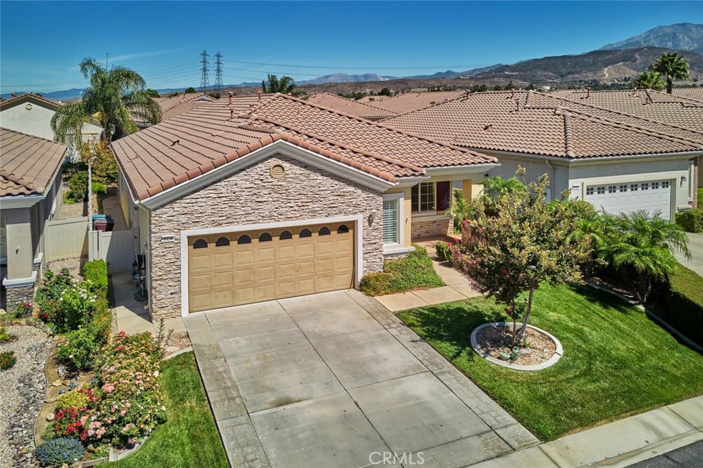 1034 Riviera Court Property Photo 6