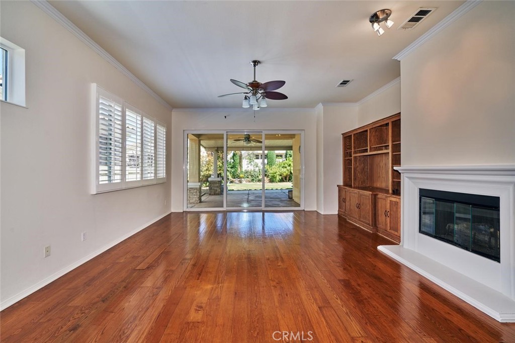 1034 Riviera Court Property Photo 13