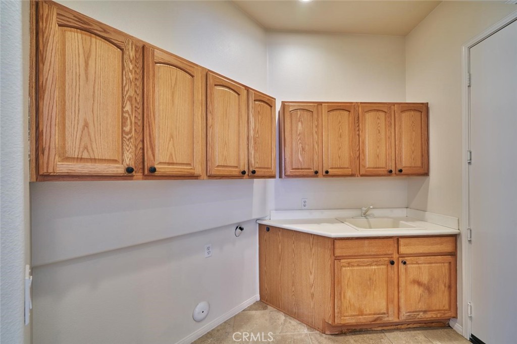 1034 Riviera Court Property Photo 22