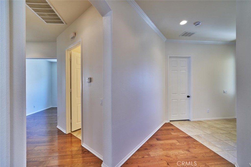 1034 Riviera Court Property Photo 23