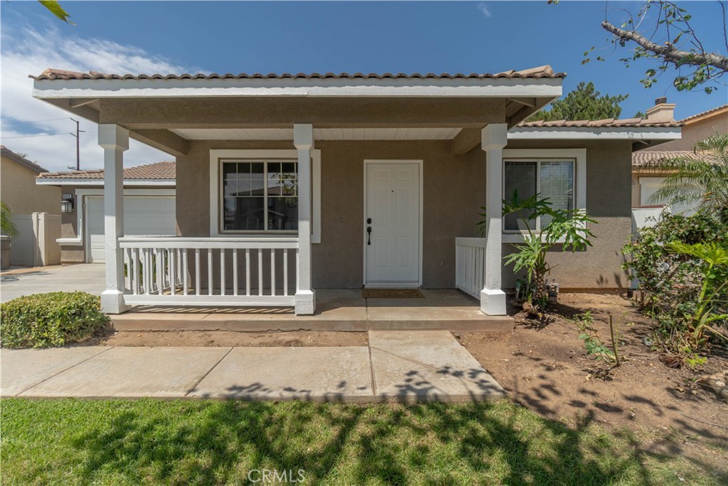 15419 Alosta Property Photo 6