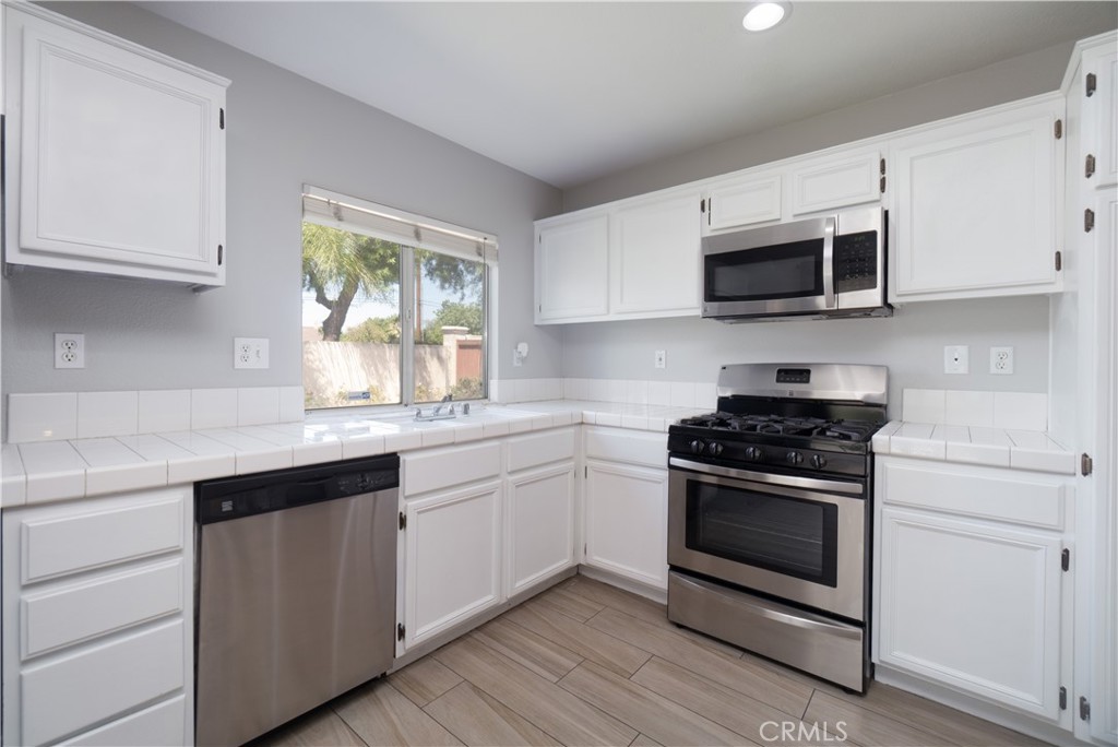 15419 Alosta Property Photo 14
