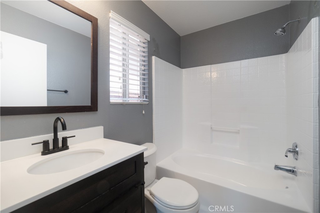 15419 Alosta Property Photo 20