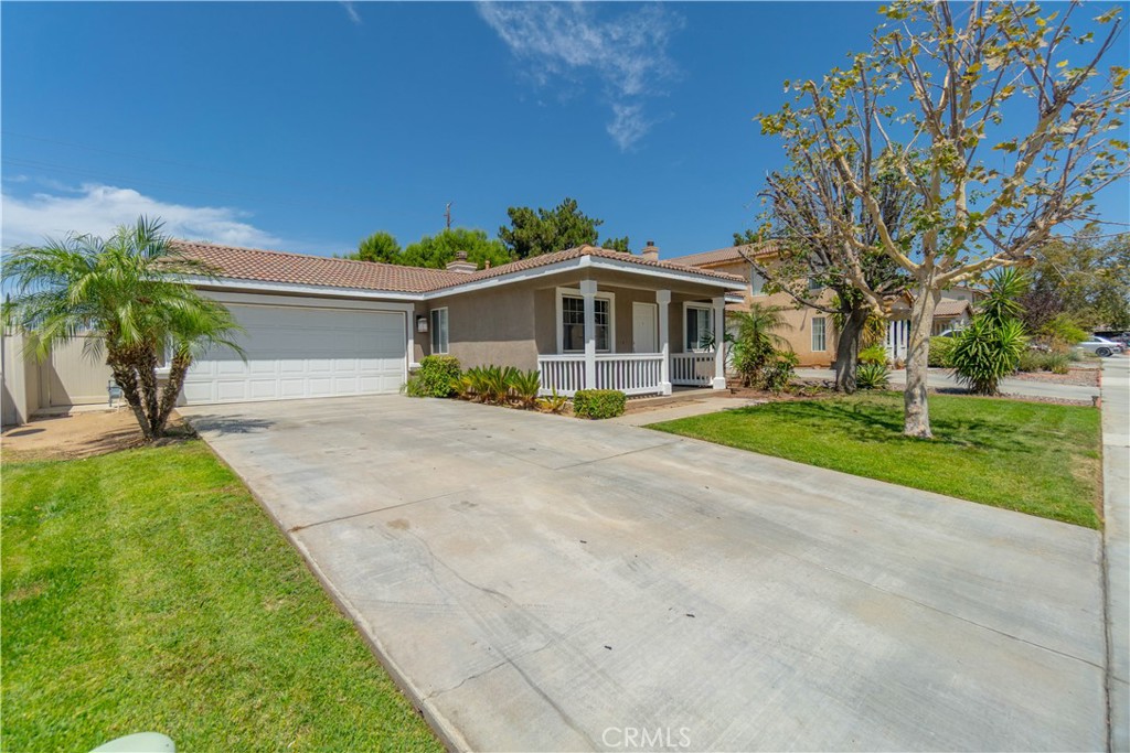 15419 Alosta Property Photo 32