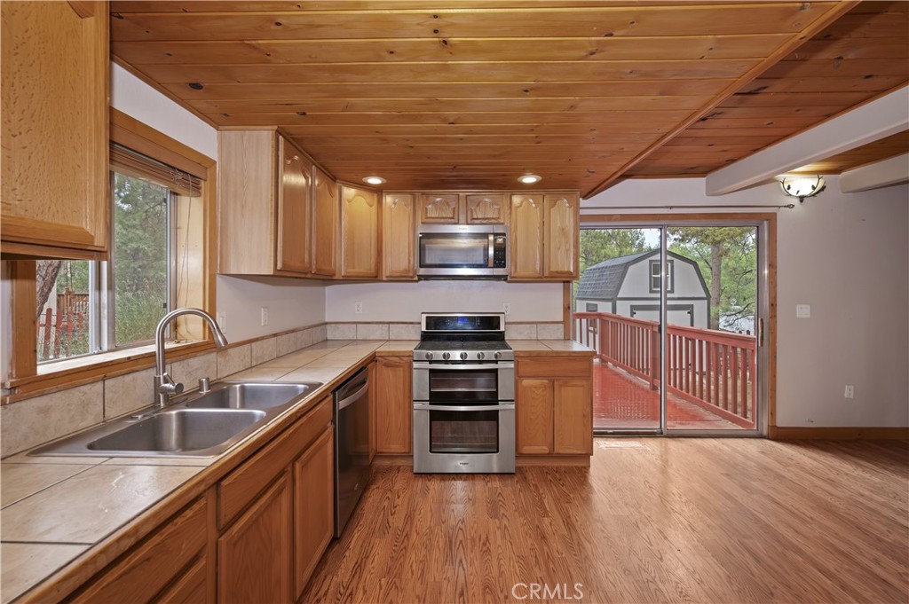 418 Sunset Lane Property Photo 15