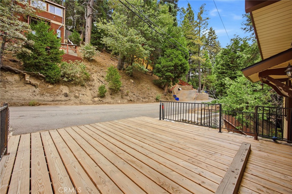779 Virginia Court Property Photo 8