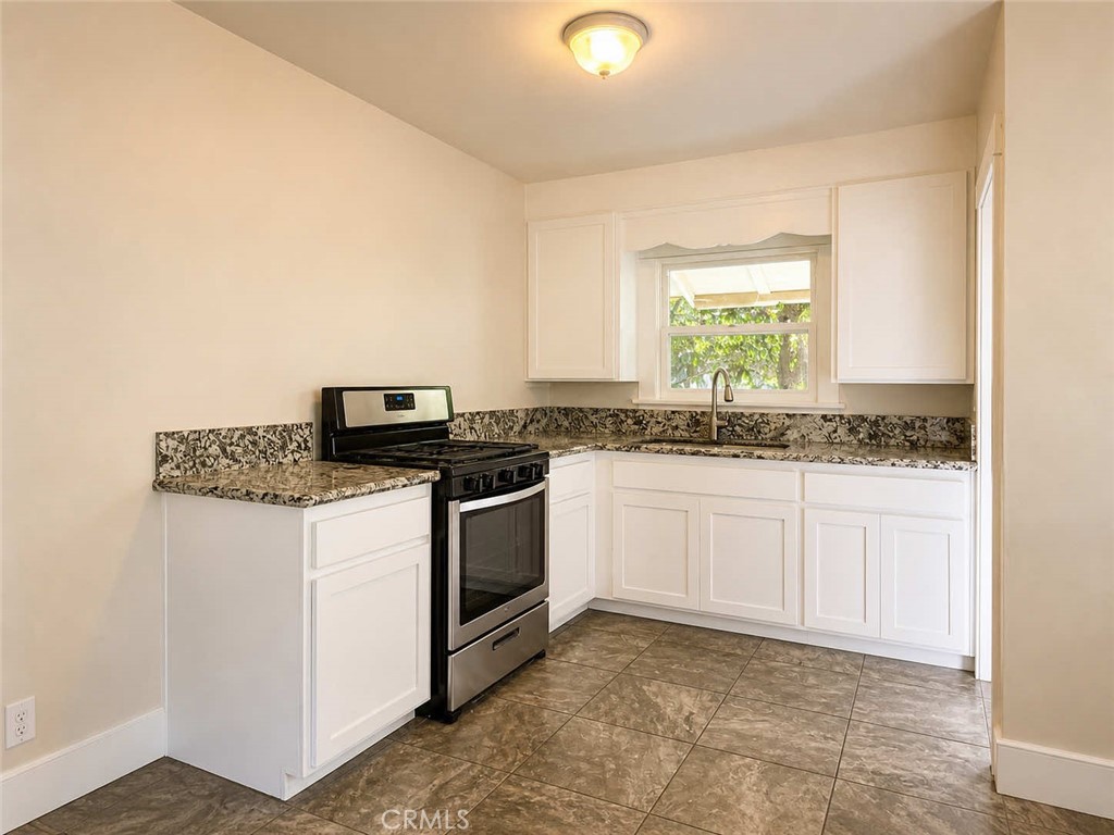 1951 N San Gorgonio Property Photo 6