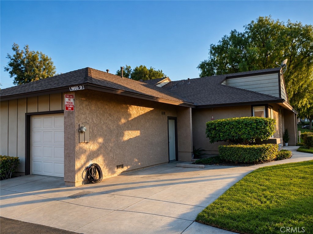 1650 Apricot D Property Photo 1