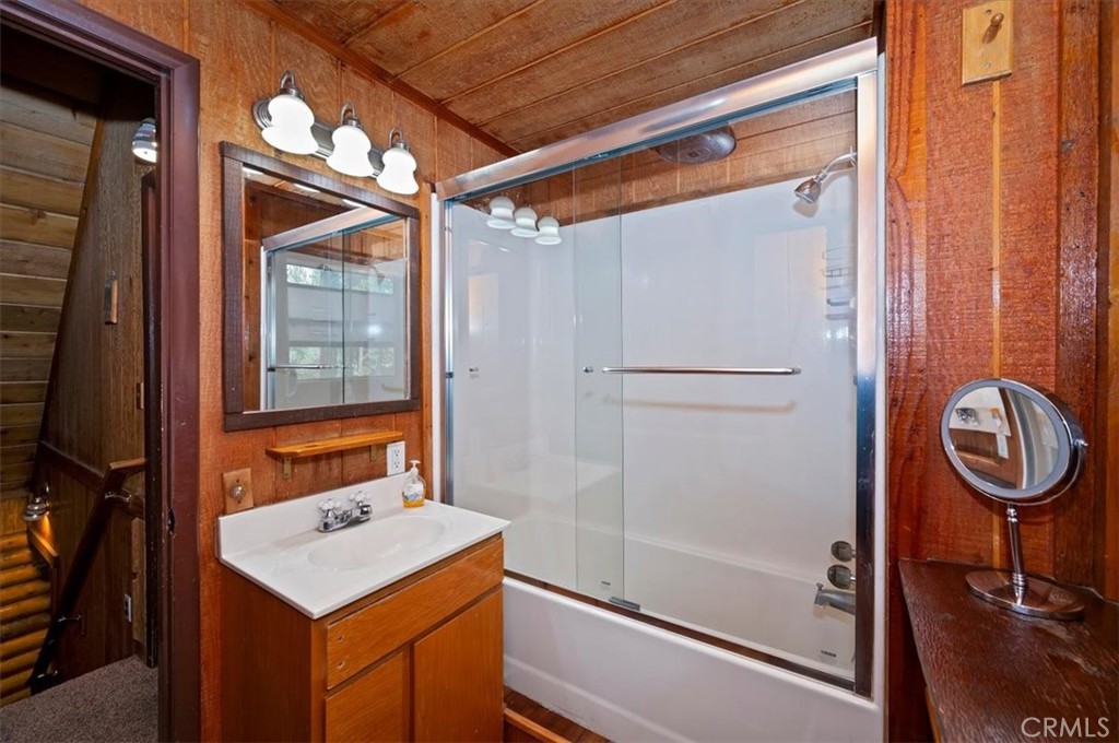 459 Jeffries Property Photo 11