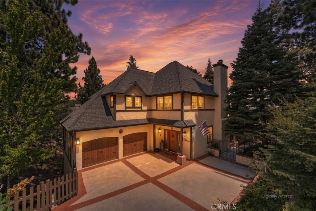483 Emerald Property Photo 1