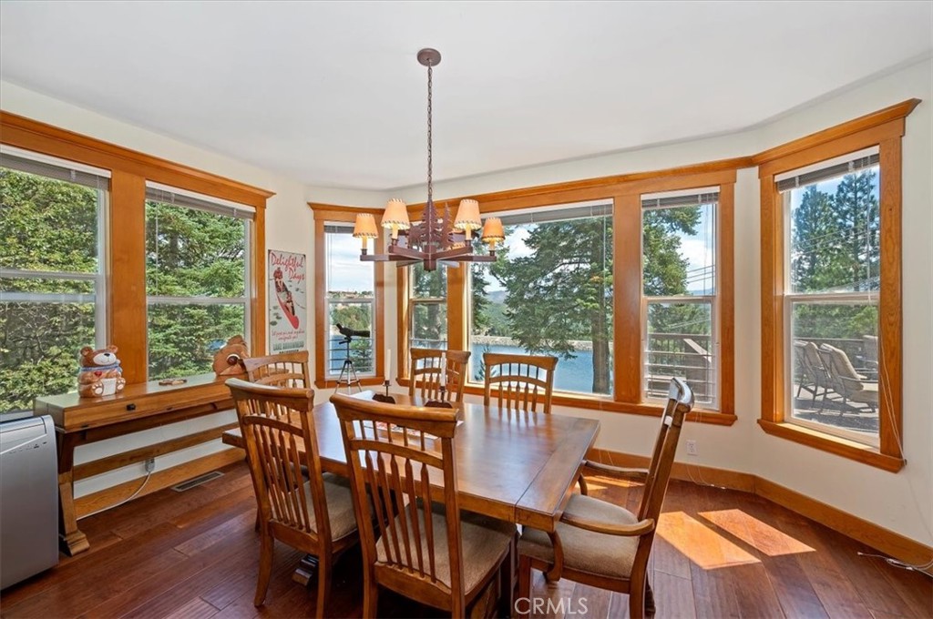 483 Emerald Property Photo 14