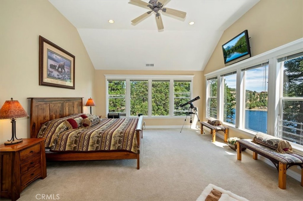 483 Emerald Property Photo 24