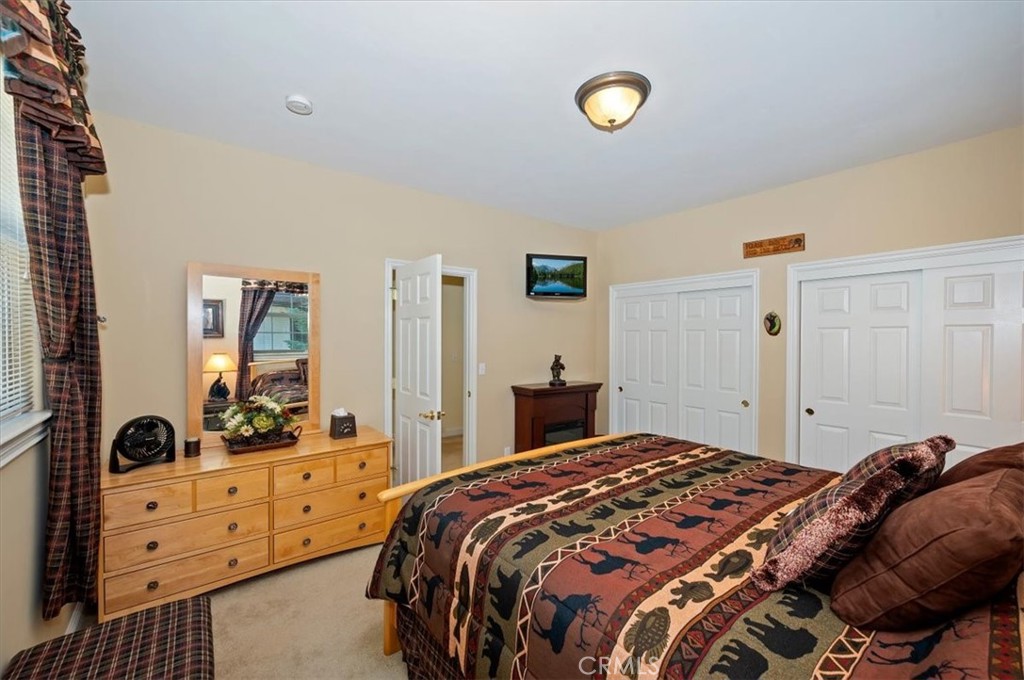 483 Emerald Property Photo 33