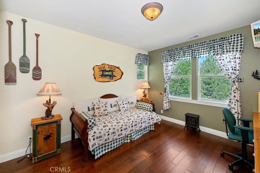 483 Emerald Property Photo 34