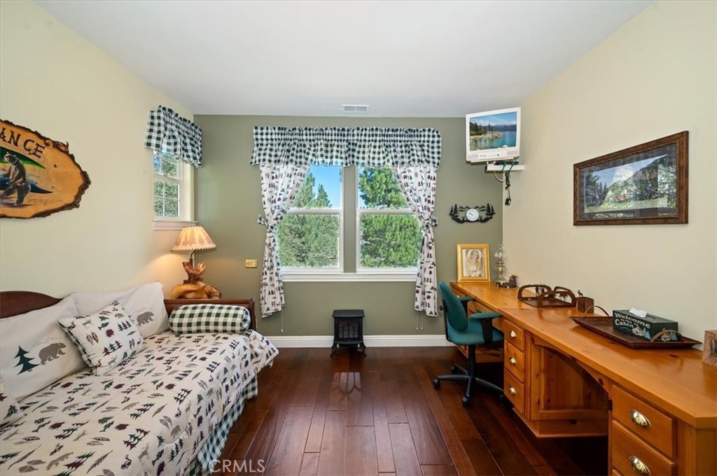 483 Emerald Property Photo 35