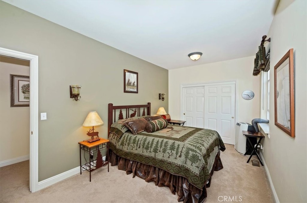 483 Emerald Property Photo 45