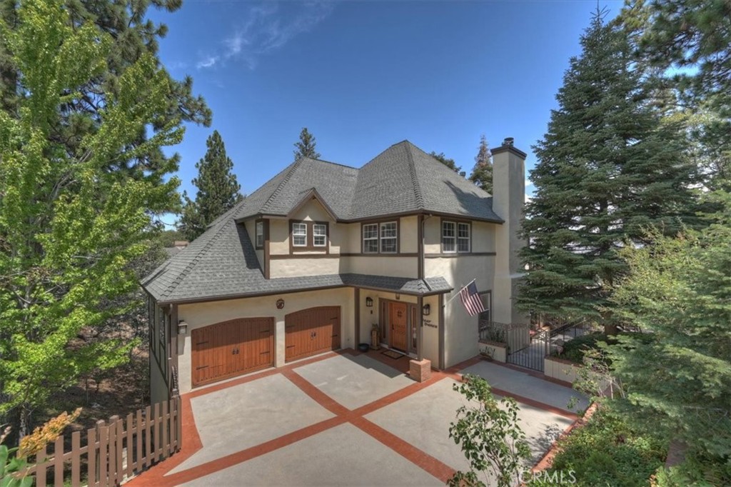 483 Emerald Property Photo 55
