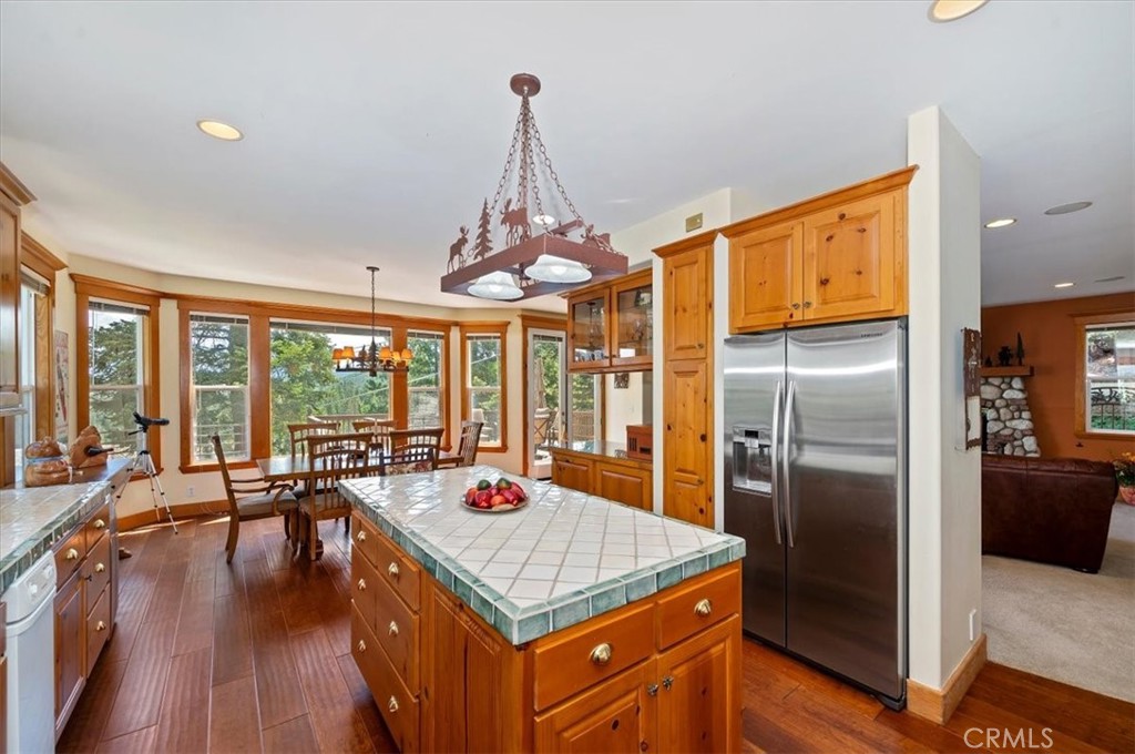483 Emerald Property Photo 56