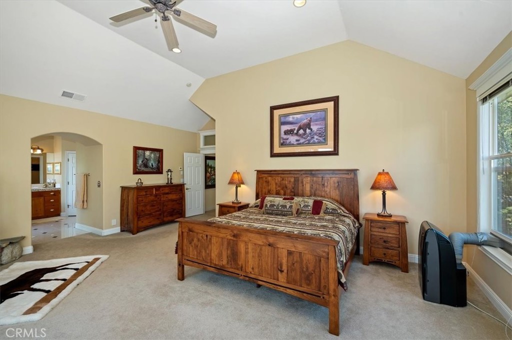 483 Emerald Property Photo 57