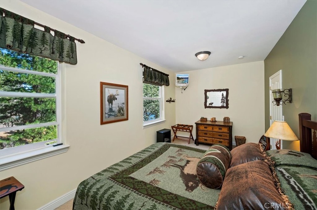 483 Emerald Property Photo 64