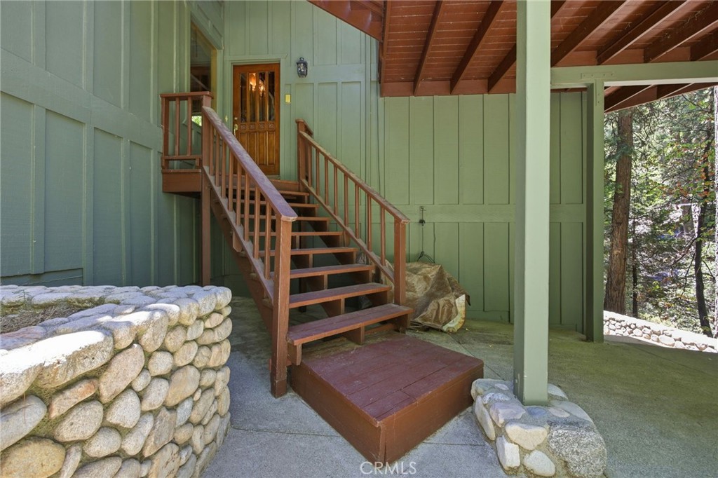 745 Kuffel Canyon Property Photo 4