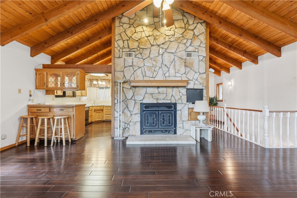 24036 Cresta Property Photo 9