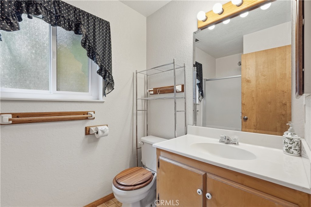 24036 Cresta Property Photo 16