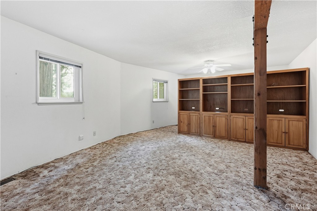 24036 Cresta Property Photo 33