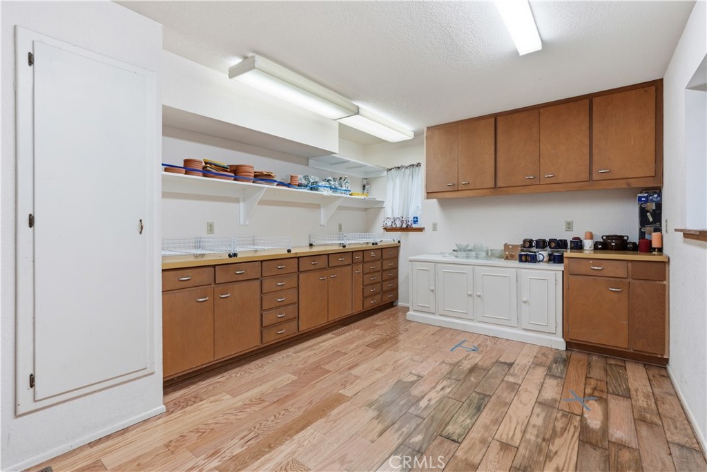 24036 Cresta Property Photo 36