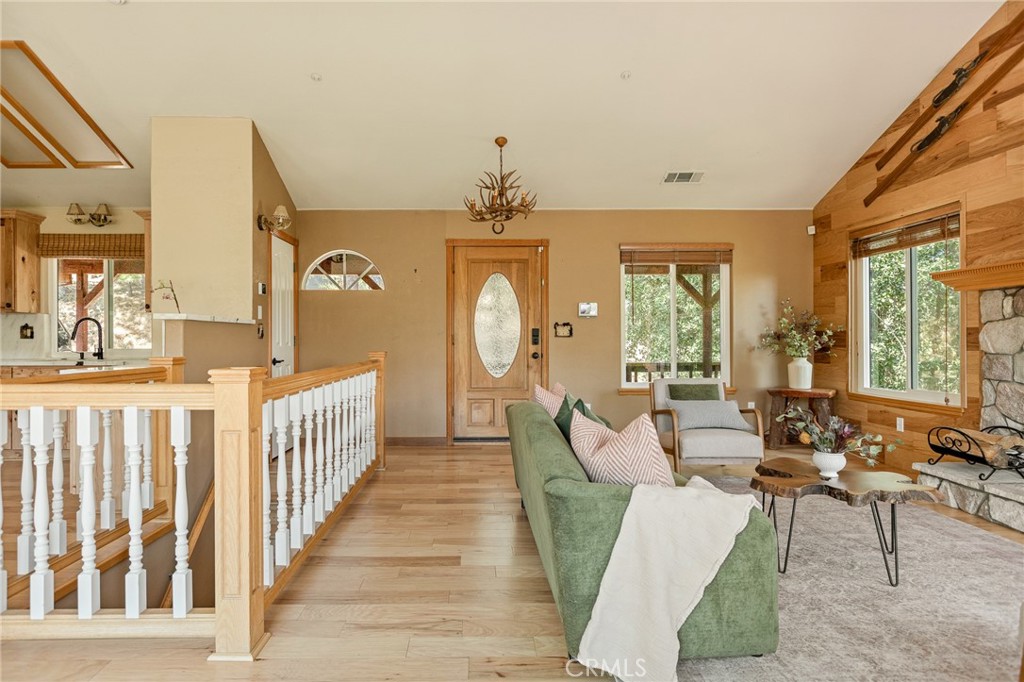 1208 Aleutian Property Photo 7