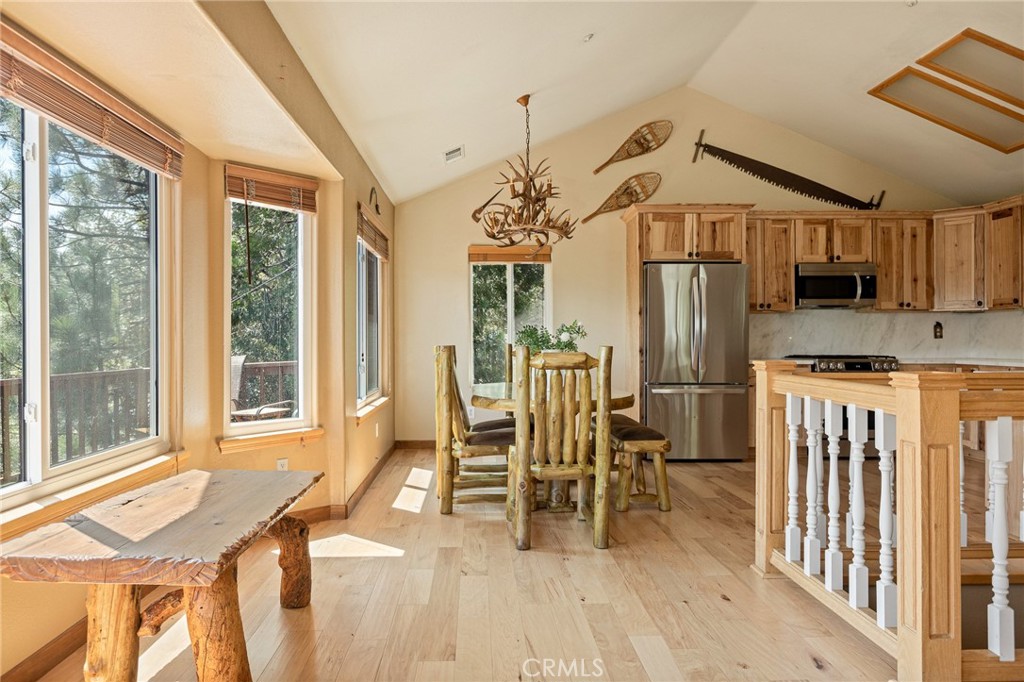 1208 Aleutian Property Photo 8